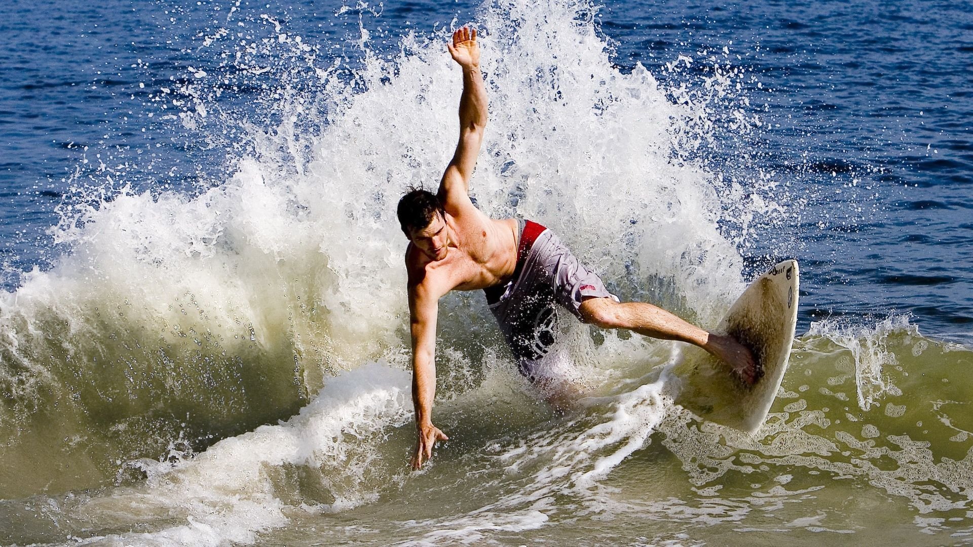 美国队未来发展策略：如何通过技术升级突破比赛瓶颈，美国队战术